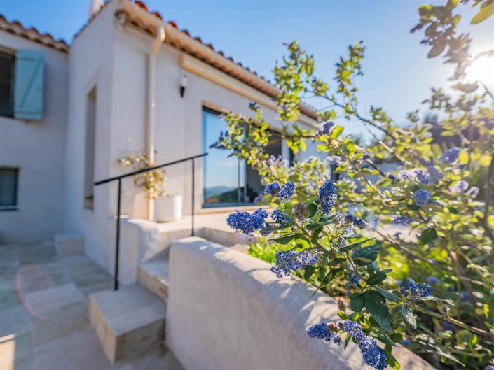 Image No.8-3 Bed House for sale