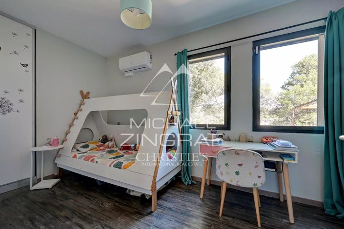 Image No.14-4 Bed House for sale