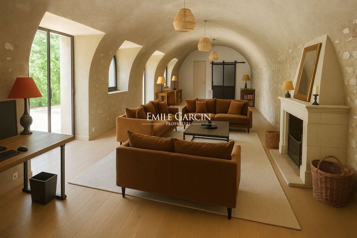 Image No.11-10 Bed House for sale