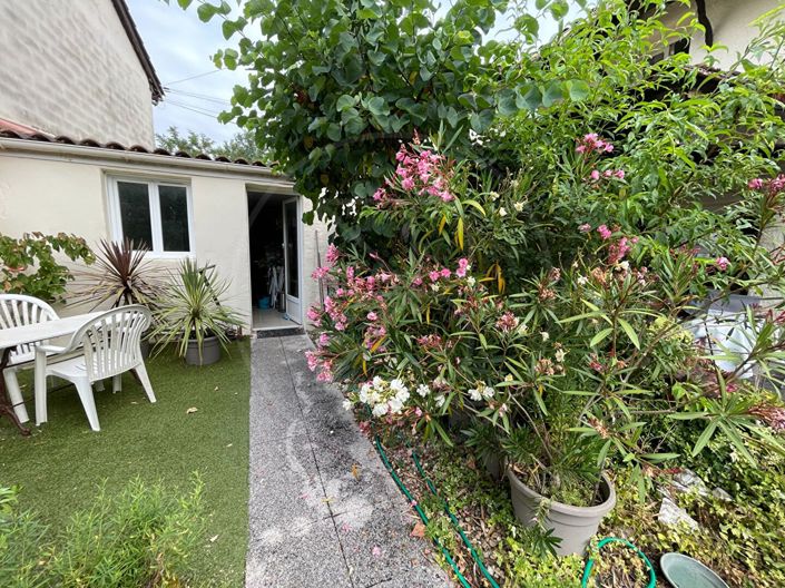 Image No.2-3 Bed House for sale