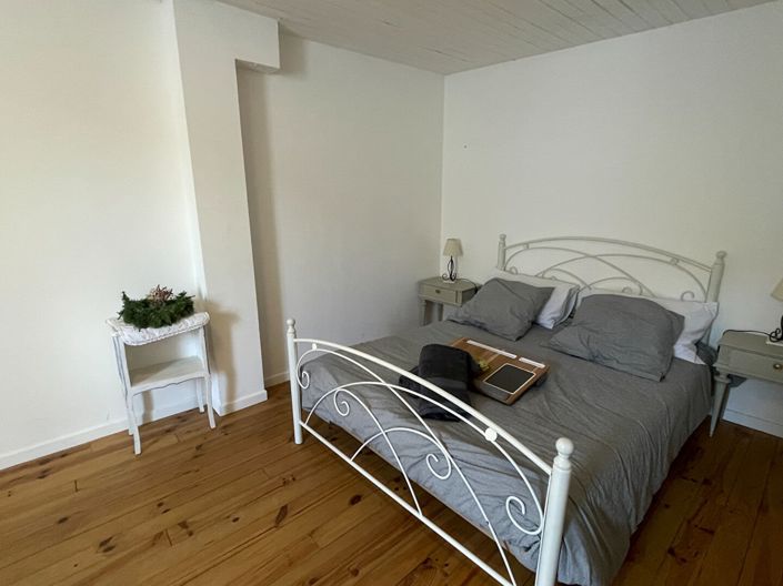 Image No.14-3 Bed House for sale