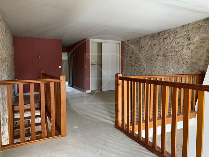 Image No.9-2 Bed House for sale