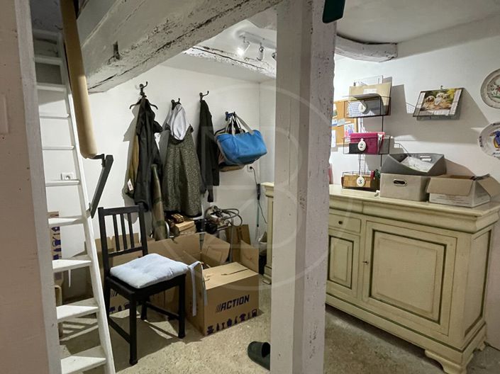 Image No.11-2 Bed House for sale