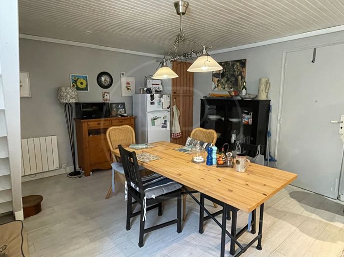 Image No.5-2 Bed House for sale