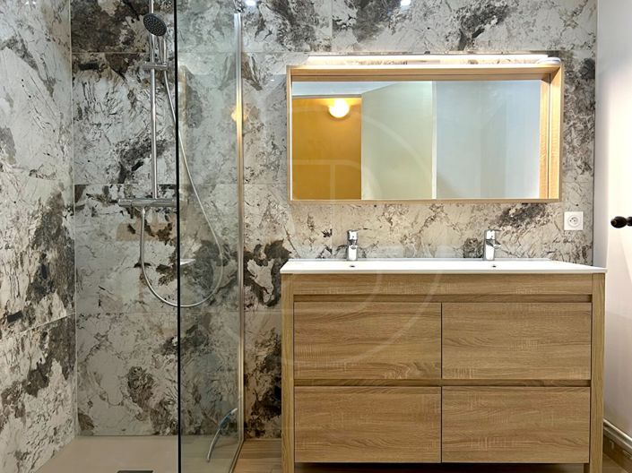 Image No.10-2 Bed House for sale