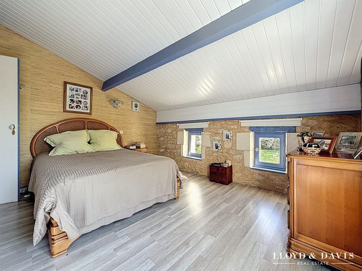 Image No.12-4 Bed House for sale