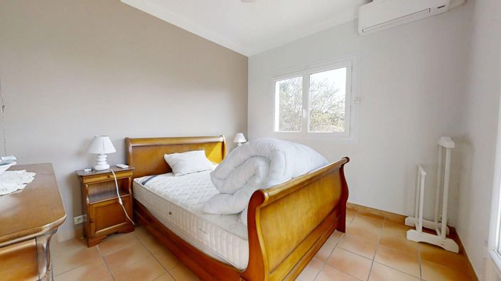 Image No.13-5 Bed House for sale