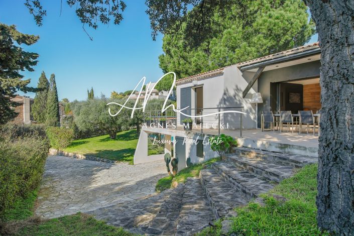 Image No.2-4 Bed House for sale