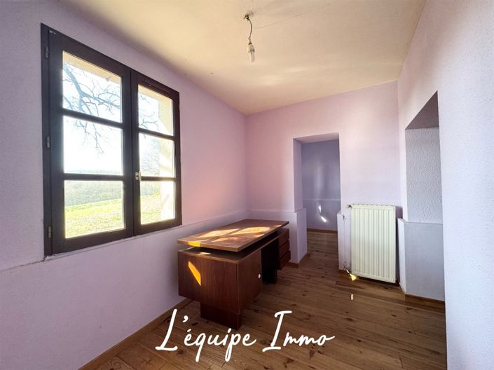 Image No.10-3 Bed House for sale