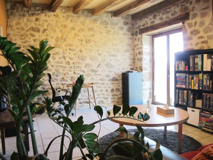 Image No.19-10 Bed House for sale