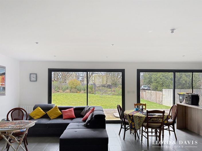 Image No.5-3 Bed House for sale