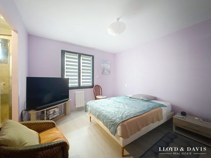 Image No.7-3 Bed House for sale