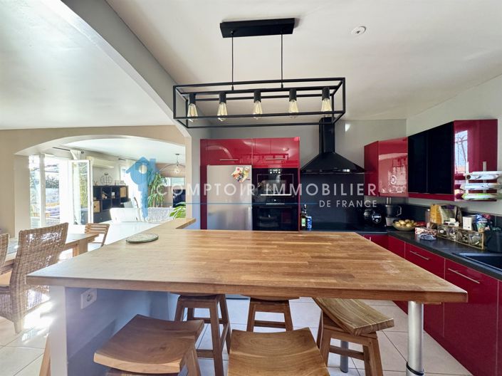 Image No.10-5 Bed House for sale