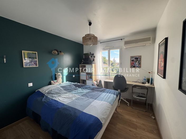 Image No.15-5 Bed House for sale