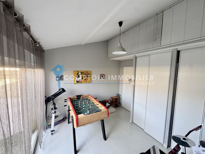 Image No.18-5 Bed House for sale