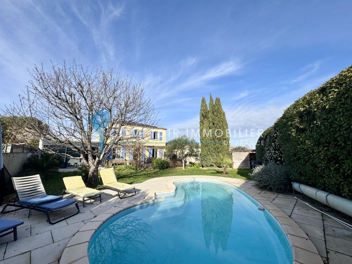 Image No.2-5 Bed House for sale