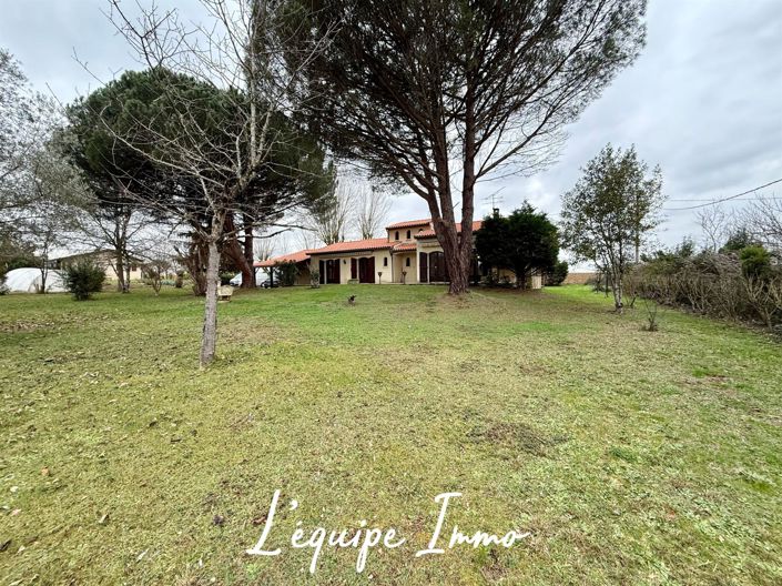 Image No.2-4 Bed House for sale