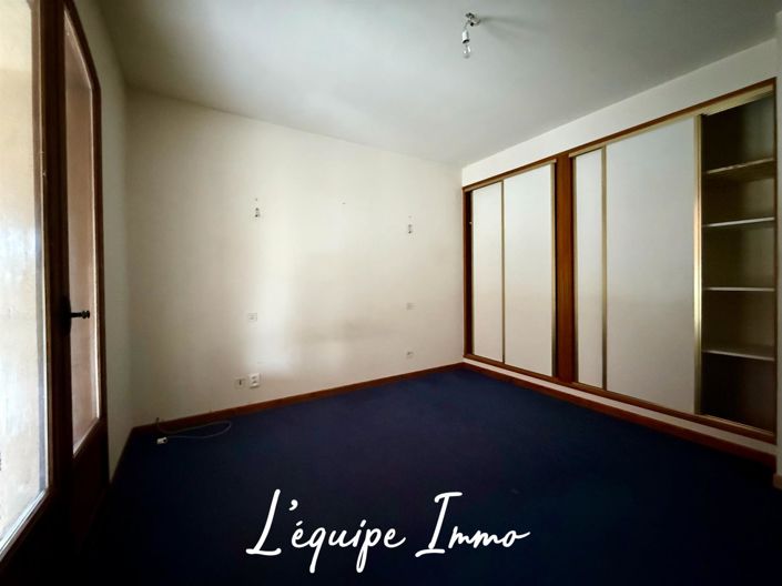 Image No.6-4 Bed House for sale