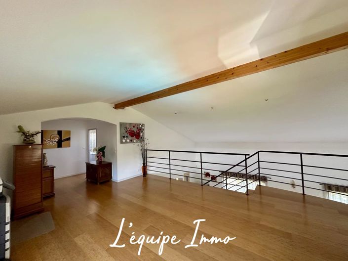 Image No.10-4 Bed House for sale