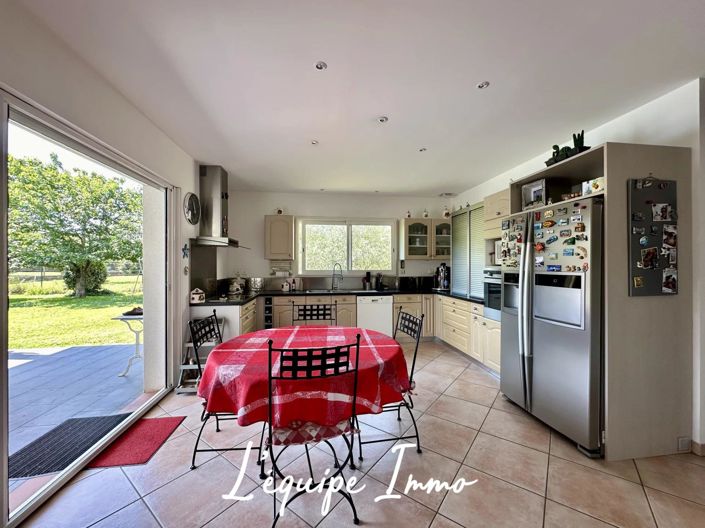 Image No.4-4 Bed House for sale