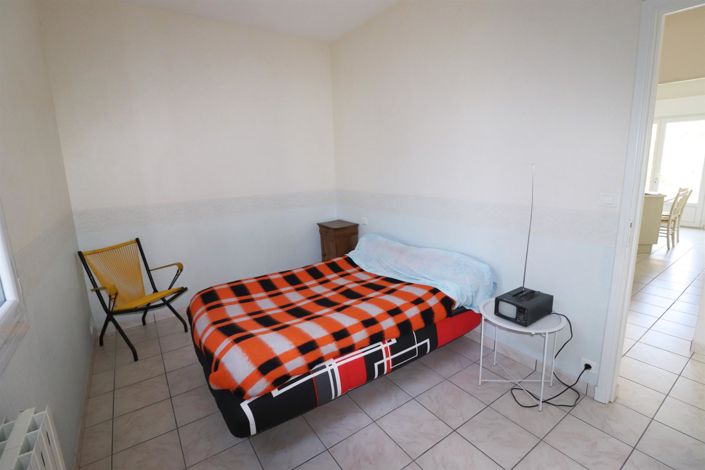 Image No.10-3 Bed House for sale