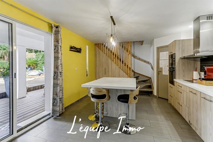 Image No.13-5 Bed House for sale