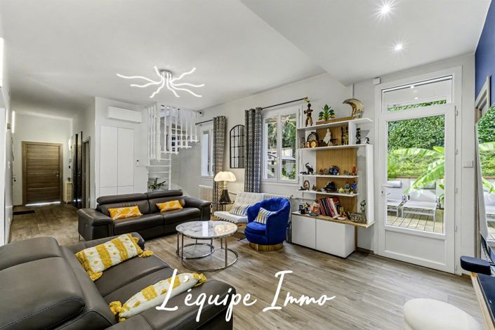 Image No.3-5 Bed House for sale