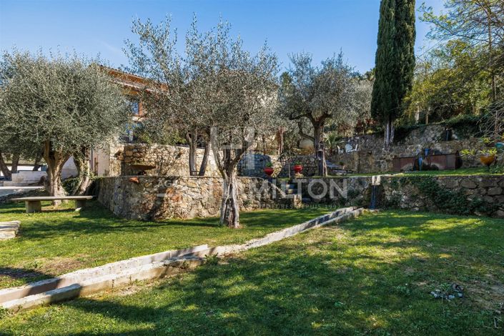 Image No.14-7 Bed House for sale