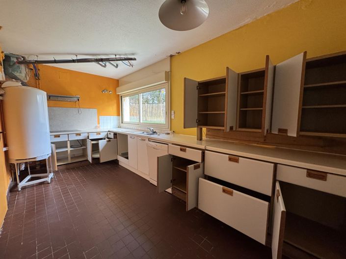 Image No.3-3 Bed House for sale