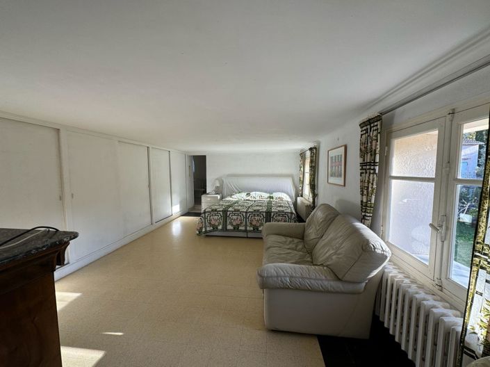 Image No.12-3 Bed House for sale