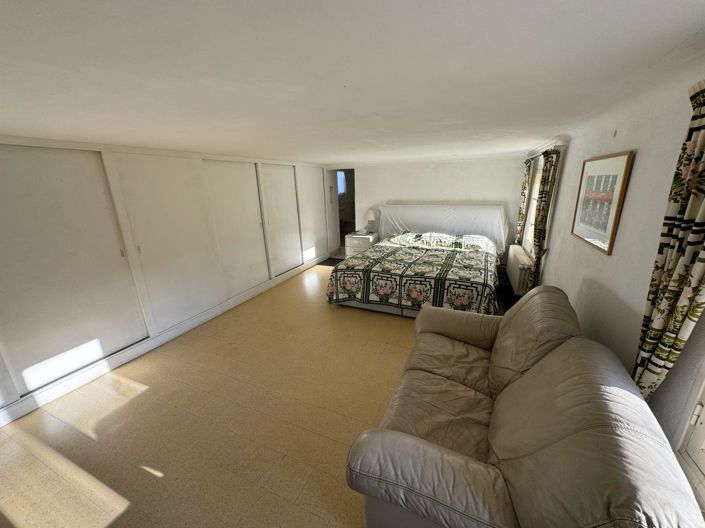 Image No.13-3 Bed House for sale