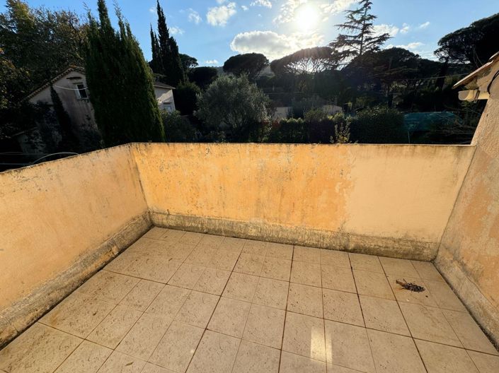 Image No.16-3 Bed House for sale