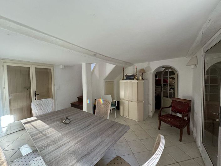 Image No.7-3 Bed House for sale