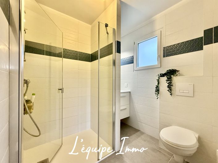 Image No.10-4 Bed House for sale