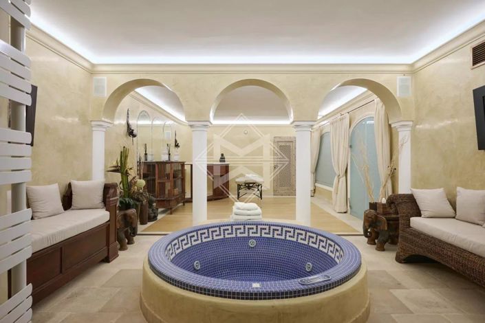 Image No.13-8 Bed House for sale