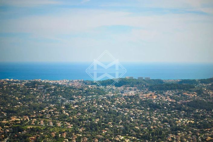 Image No.5-8 Bed House for sale