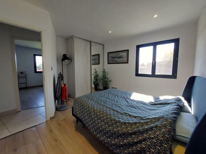 Image No.14-5 Bed House for sale