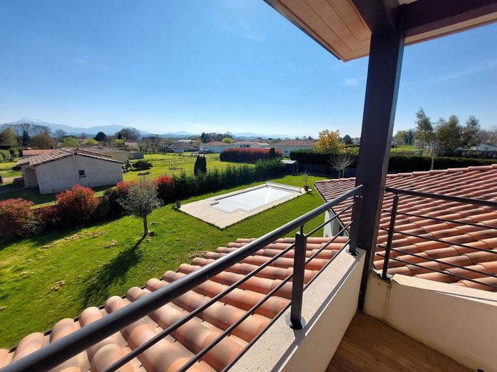 Image No.3-5 Bed House for sale