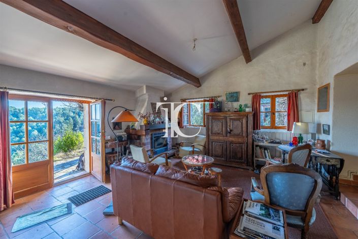 Image No.4-7 Bed House for sale