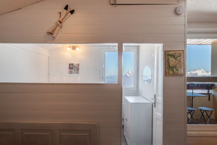 Image No.10-1 Bed Apartment for sale