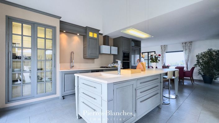 Image No.5-4 Bed House for sale