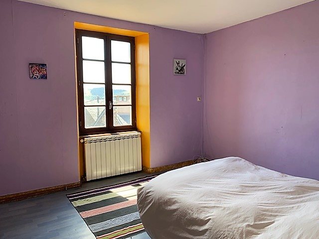 Image No.10-4 Bed House for sale