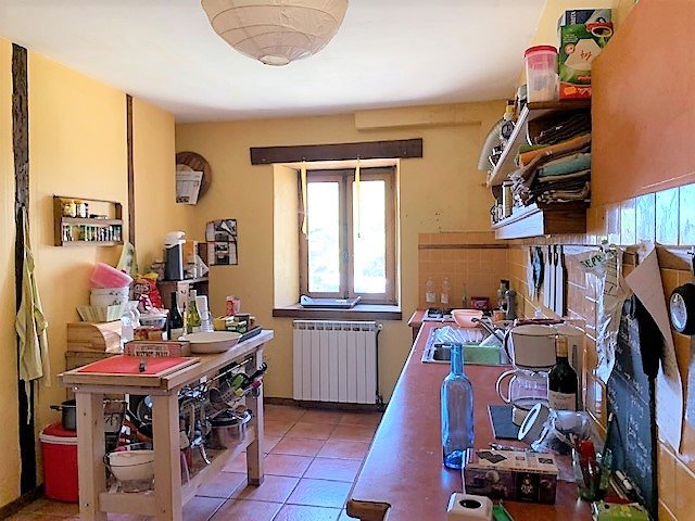 Image No.8-4 Bed House for sale