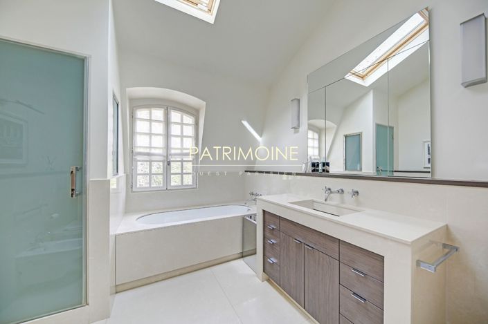 Image No.18-Propriété de 9 chambres à vendre à Rueil-Malmaison