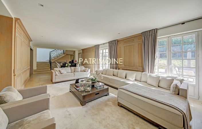 Image No.2-Propriété de 9 chambres à vendre à Rueil-Malmaison