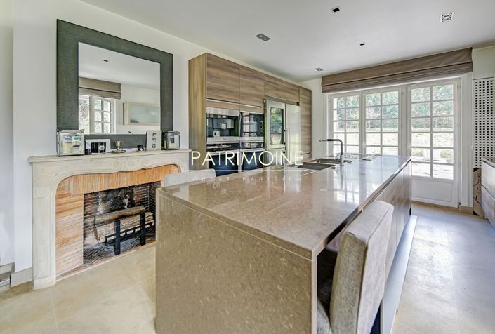 Image No.7-Propriété de 9 chambres à vendre à Rueil-Malmaison