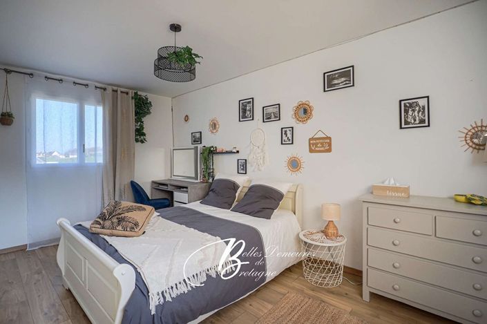 Image No.14-4 Bed House for sale