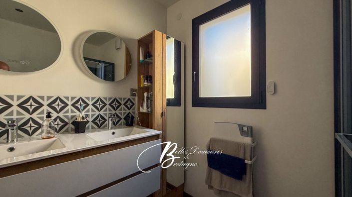 Image No.14-4 Bed House for sale