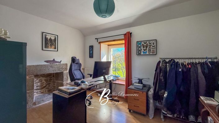 Image No.15-4 Bed House for sale