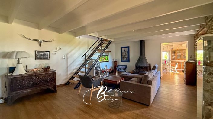 Image No.5-4 Bed House for sale